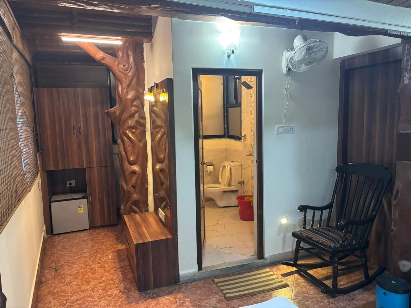 Om Sai Villa Guesthouse Kolkata Exterior photo